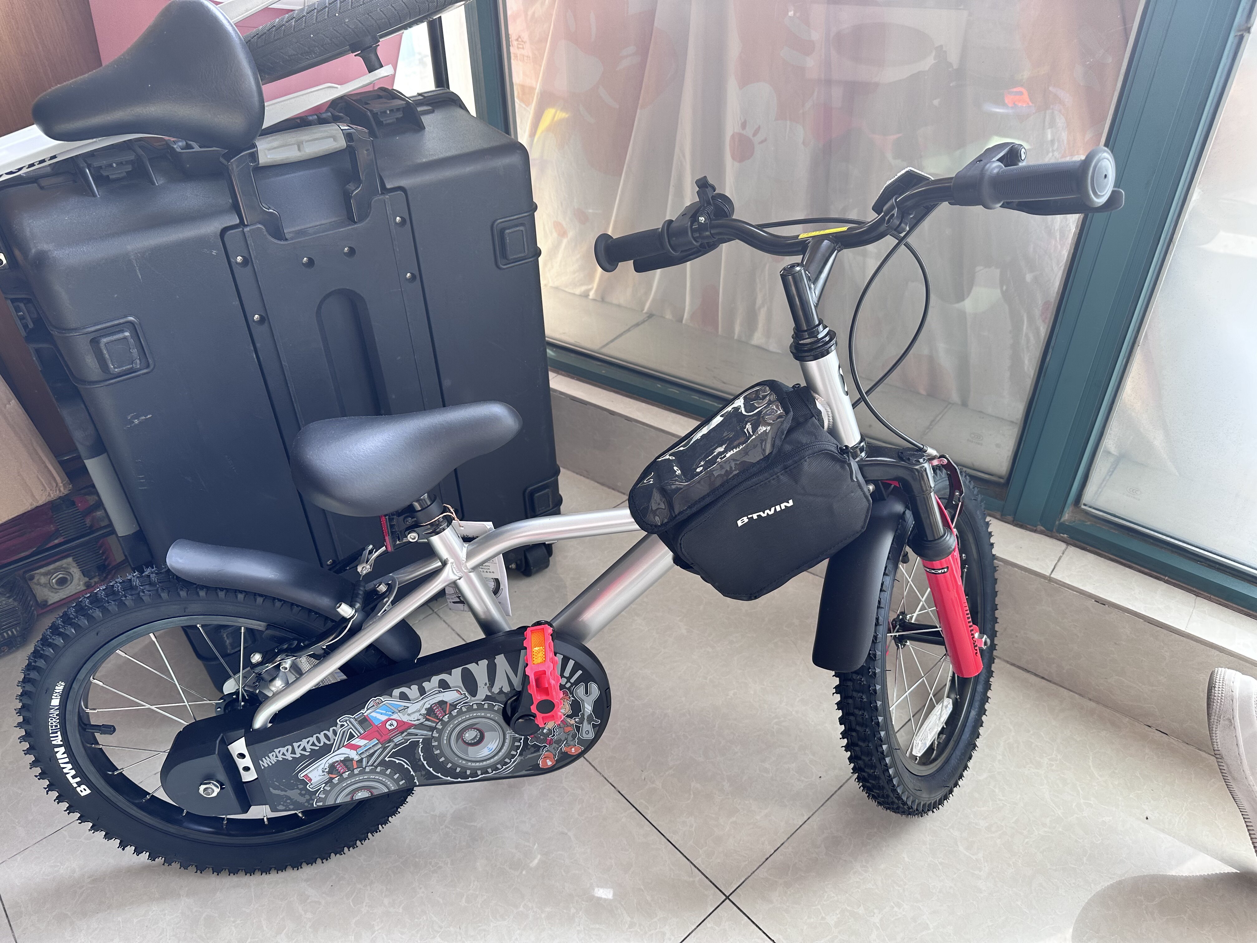 Детский велосипед Decathlon BTWIN 16 дюймов для мальчиков и девочек 4-6 лет, запатентованный тормоз photo review
