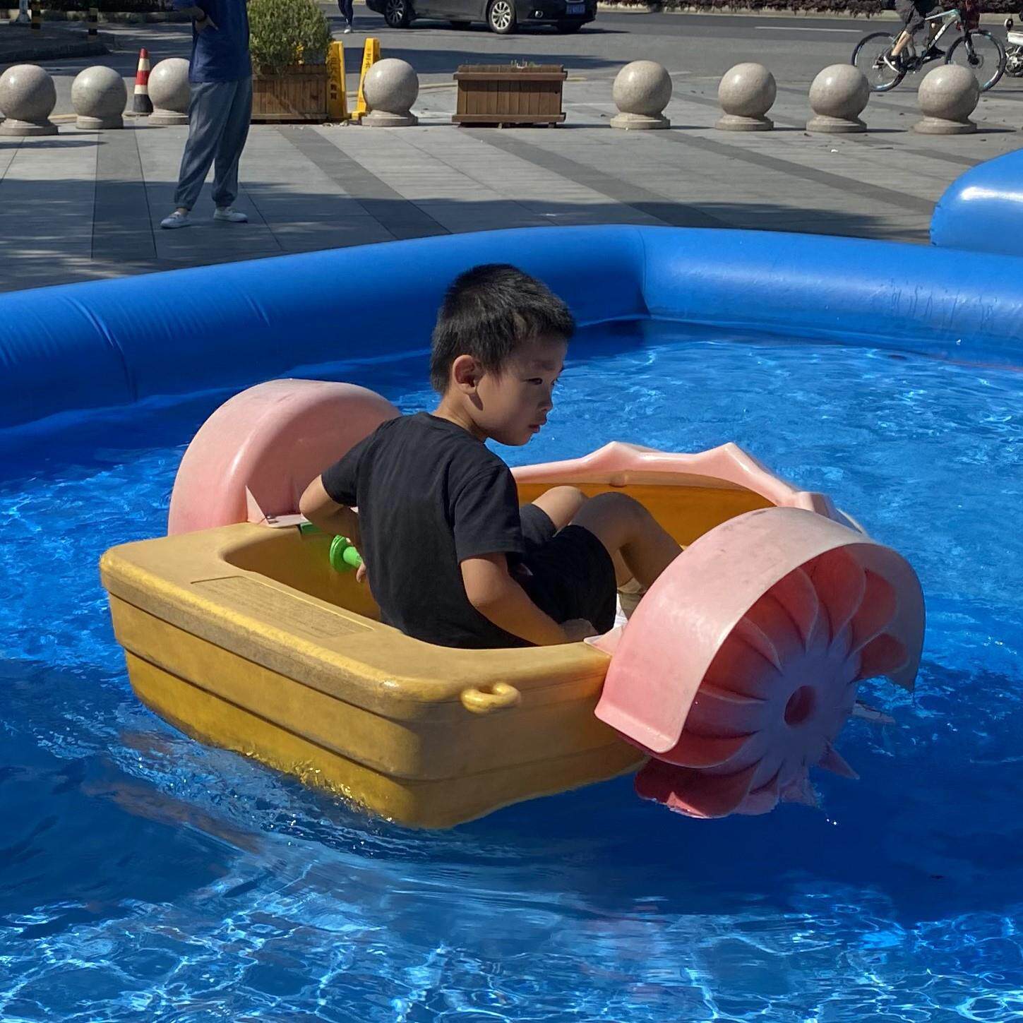 手摇船手划船工程塑料船PVC船单人船充气水池浅用亲子游乐设备