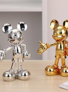 客厅电视背景墙两边的摆件创意米老鼠米奇网红卡通公仔客厅桌面电