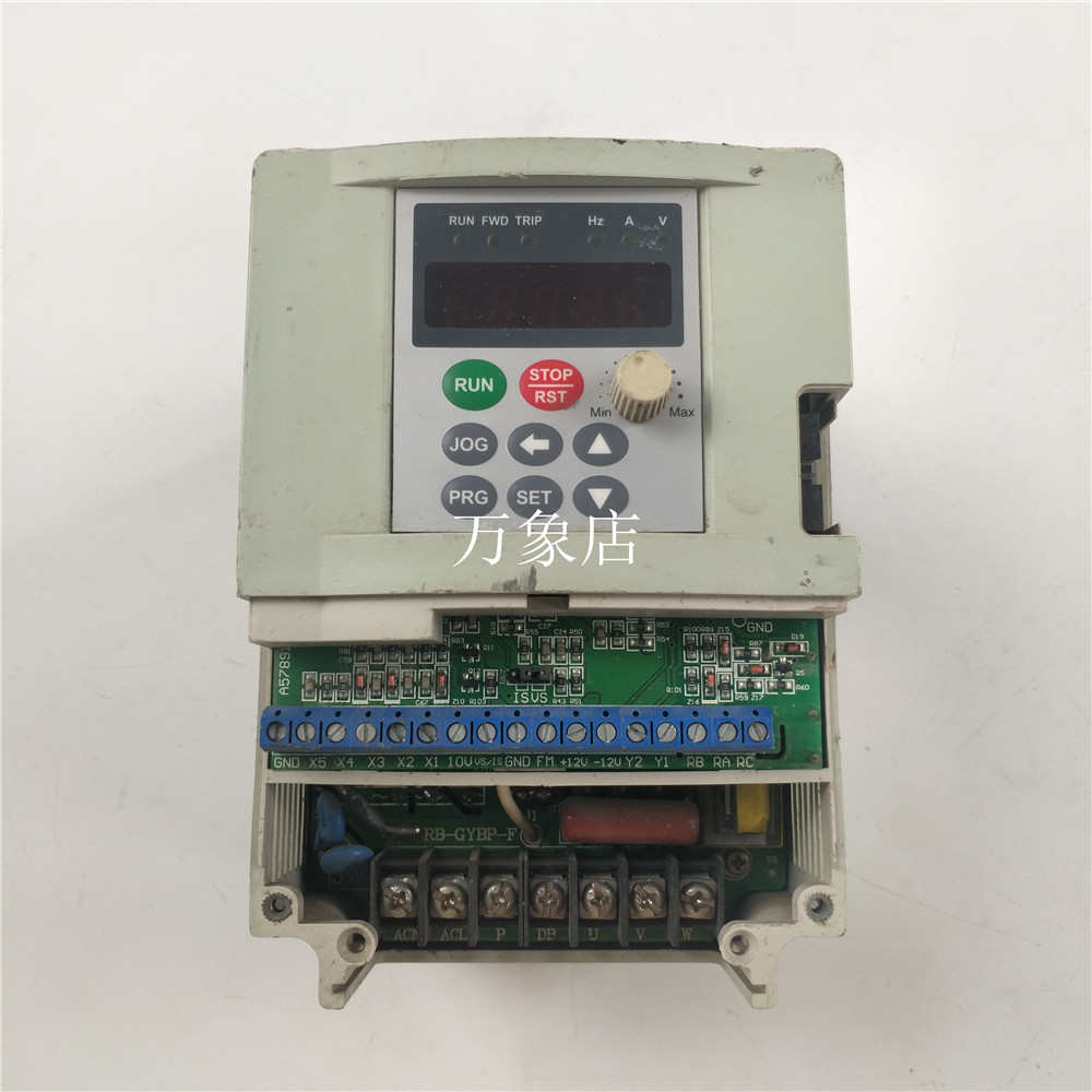 变频器 RB800-2R2-GB-1 2.2KW 3PH  日博变频器面板RB800