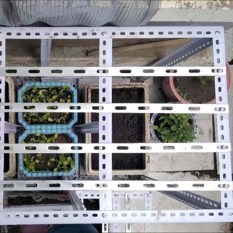 镀锌扁铁接地避雷铁条直条固定扁铁条扁钢带孔平铁30连接冲孔扁铁