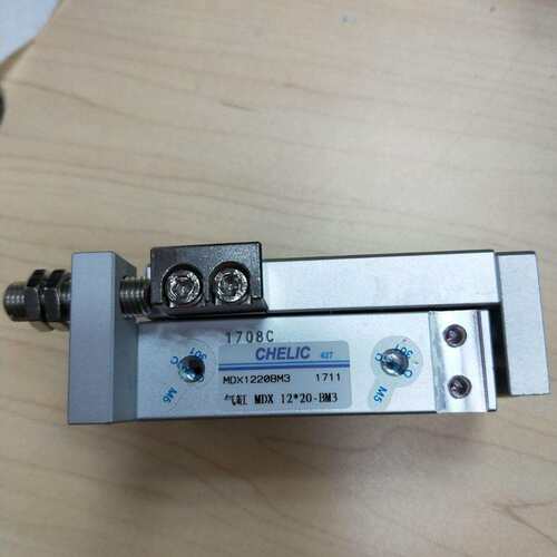 CHELIC原装气立可附滑轨型双轴气缸MDX12 20BM3 MDXL20-40-BM1