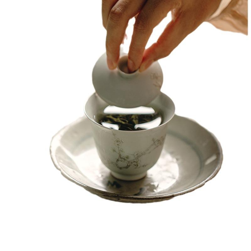 日式复古青梅花盖碗茶杯泡两才茶碗青花瓷纯手工小号薄胎瓷器
