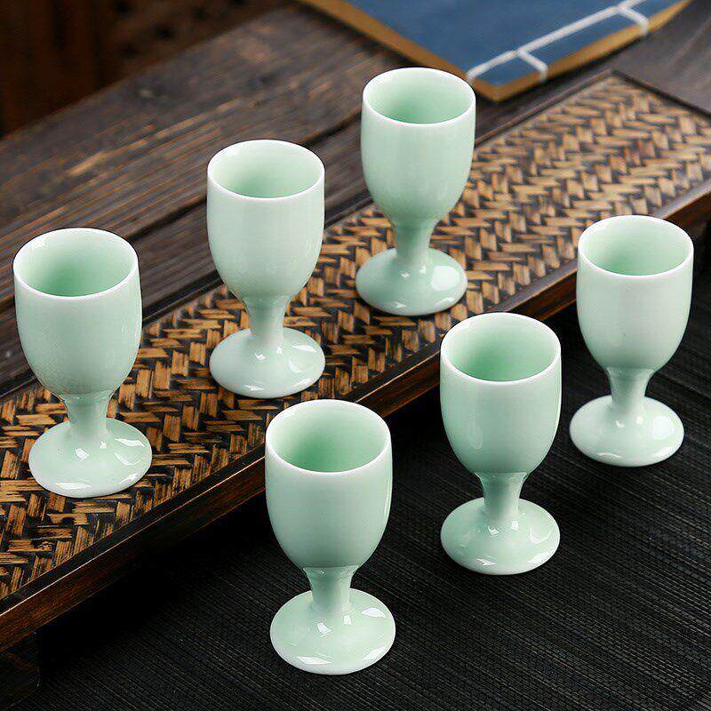 老式小酒杯，精致白酒杯，网红酒杯，高颜值小酒杯，高腿酒杯