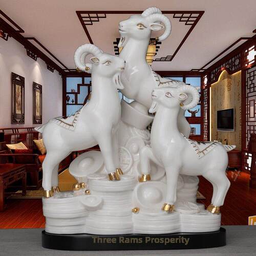 采购产品三阳开泰陶瓷生肖羊招财摆件，城镇房屋，角落摆件，瓷羊