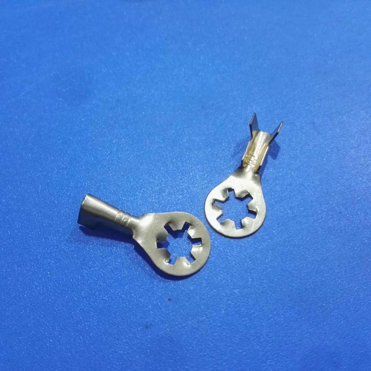 DJ4305-4A ∮4.2梅花接线片宽边本色 5.2太阳接地片3.2地环接线扣