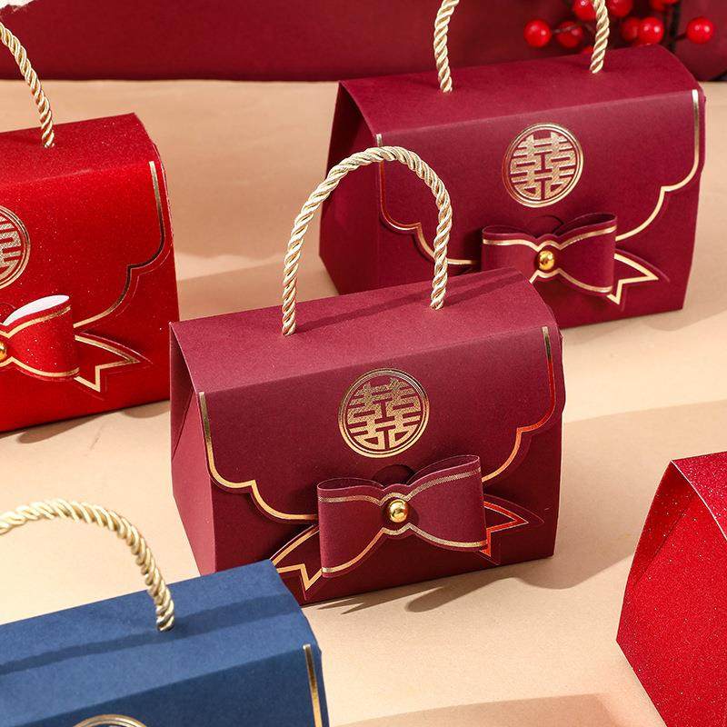 新款手提式结婚喜糖盒子中式婚礼糖果盒简约风烫金高级感喜糖袋