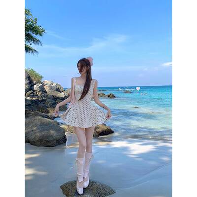 白水女 miu系波点 杏色方领吊带连衣裙女春法式初恋清纯收腰裙子