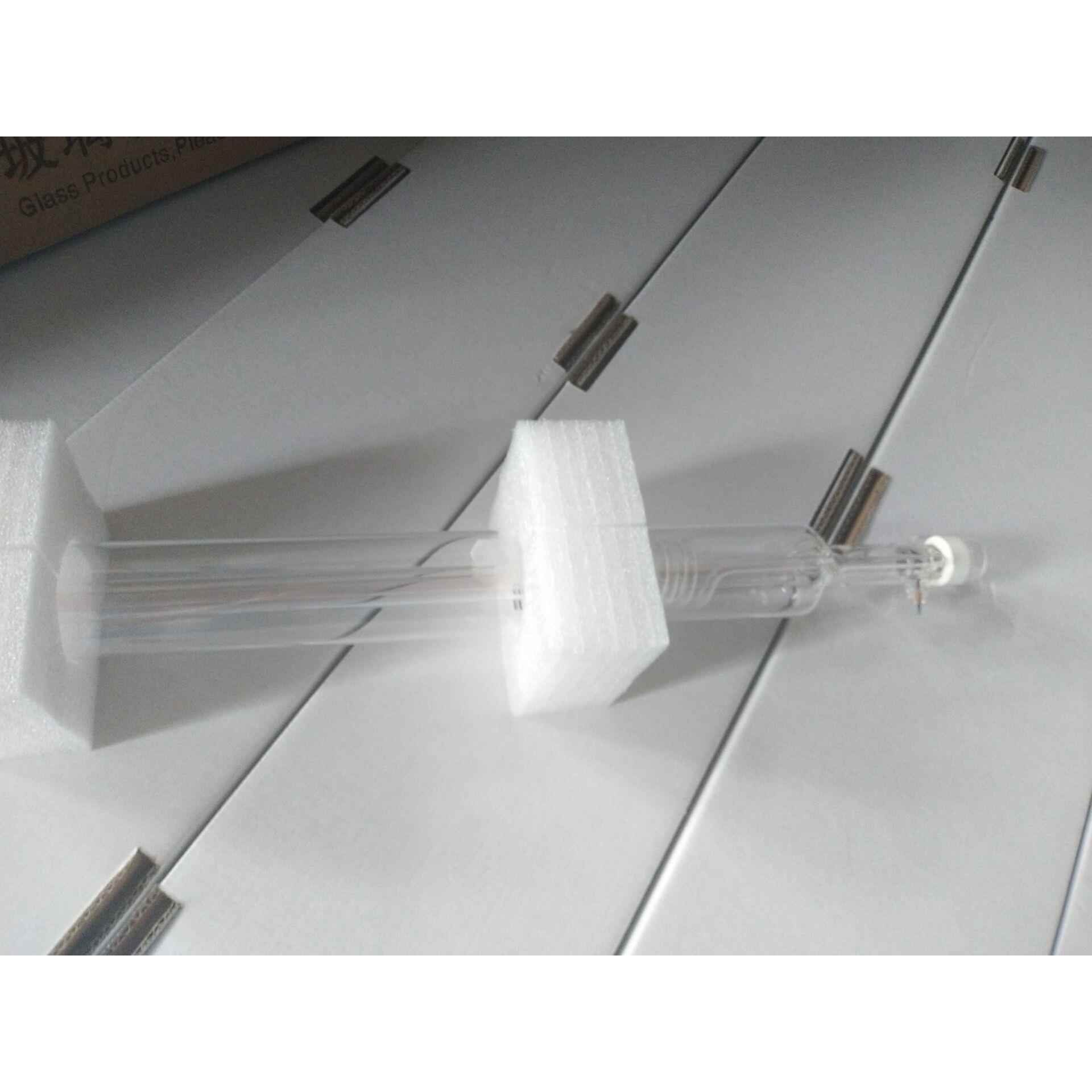 现货供应35-40W二氧化碳激光管批量优惠10支起订玻璃激光管