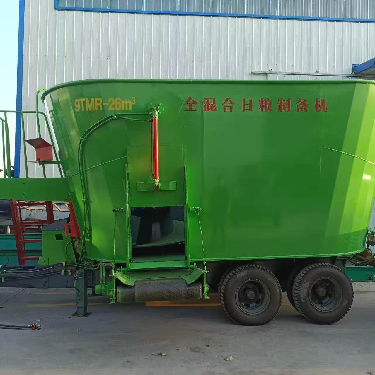 养殖场搅拌饲料机皇储饲料全混合日粮制备机TMR搅拌机