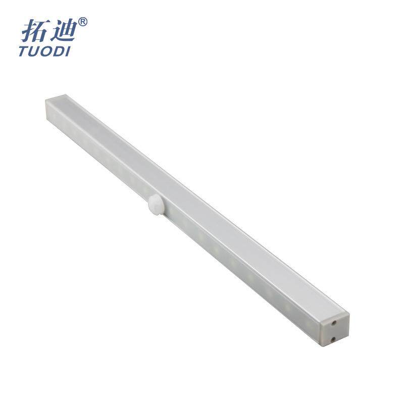 LED智能感应长条灯光控小夜灯电子感应灯橱柜灯跨境热销夜间家用