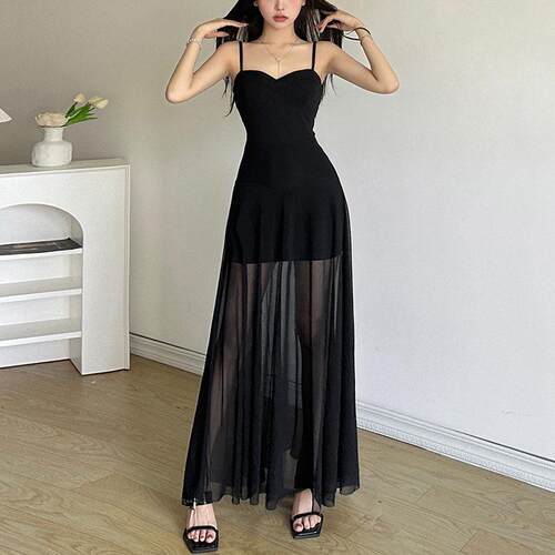 Wrap chest mesh fabric to receive waist bag and buttocks,