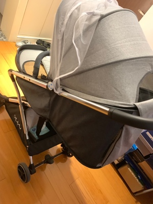 YUYU悠悠第六代和第8代有什么区别?YUYU悠悠第8代轻便婴儿车怎么样?