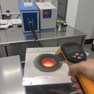 爆款小型中频熔炼炉金属感应加热熔化炉100kg废铜熔炼铸造设备