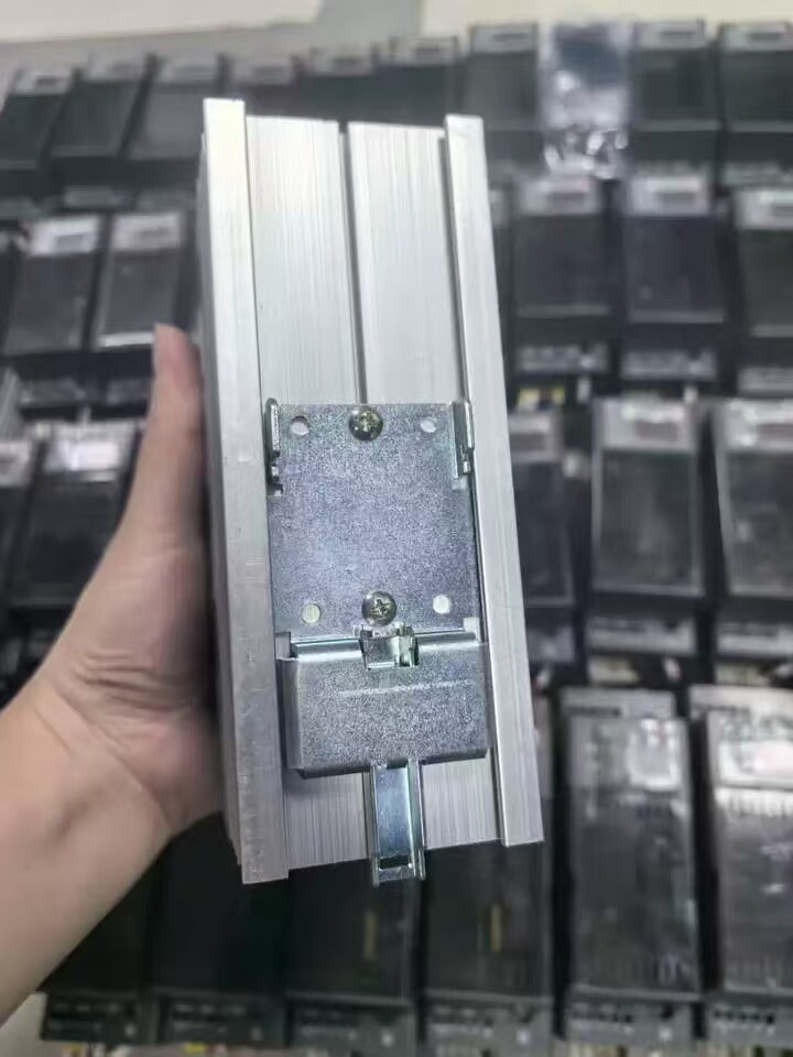 3月7日深圳处置PR0GRESS电力调整器PYC4030-015一批（合计46个）（广东深圳）网络拍卖公告