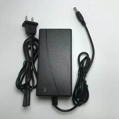 适用ENVISION易美逊G2410WHI G2410液晶显示器电源适配器19V1.31A