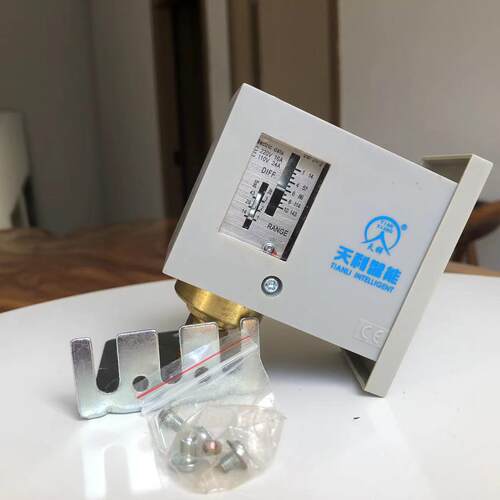 气动空压机继电器LP3LP6LP10LP20LPC30D公斤