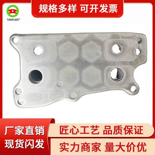 适用于奔弛W164W251W204W212W221机油冷却器2721880001热卖