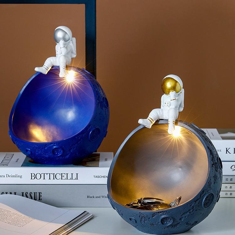 北欧现代简约创意太空人钥匙收纳宇航员玄关摆件客厅装饰品干果盒