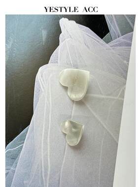 YES艺森黑色爱心毛衣扣子白色心形树脂纽扣女服装针织开衫外套扣