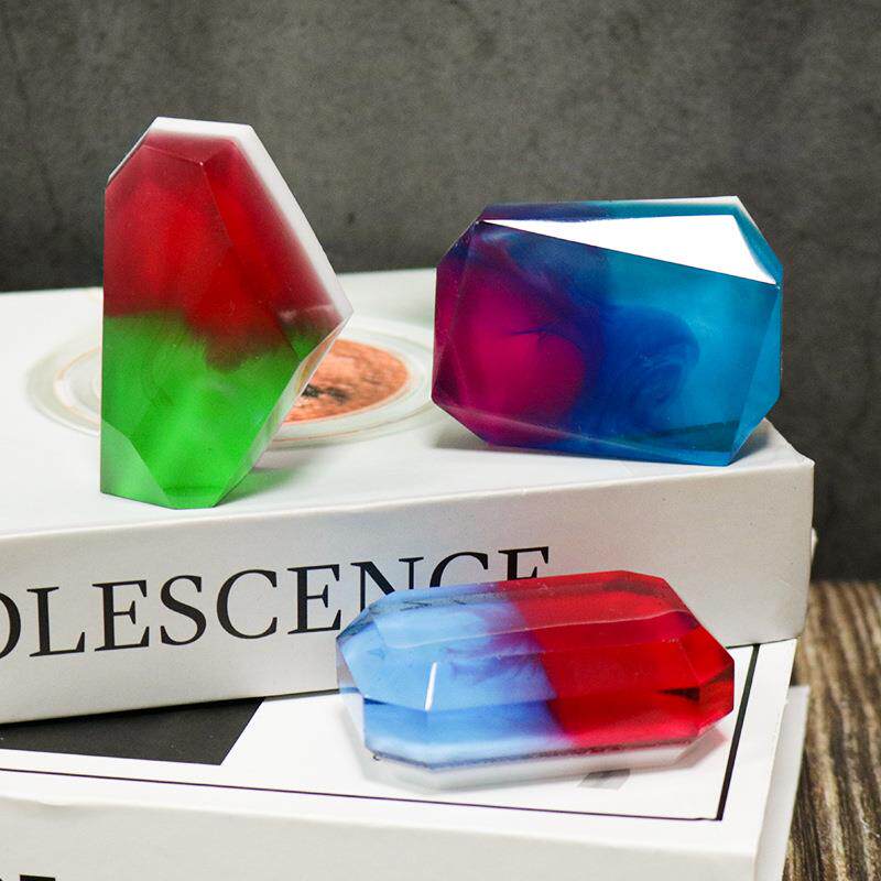 新款直销新款水晶切面石头滴胶模具水晶滴胶摆件硅胶模具跨境