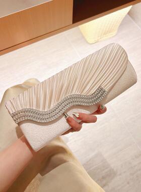 潮牌韩版晚宴手拿包女搭配旗袍包晚会晚装手包宴会晚礼服小包包