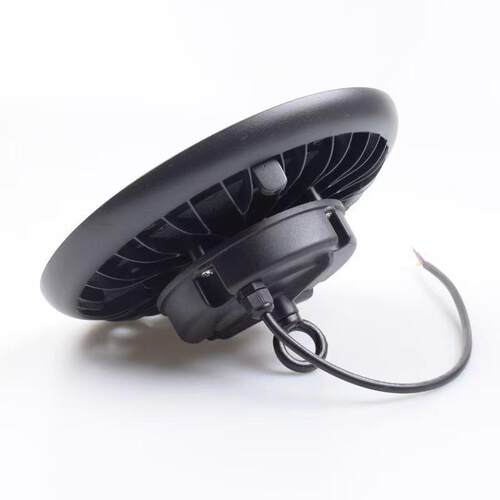 UFO工矿灯100W150W200W厂房照明防水防尘 节能省电 安装便捷