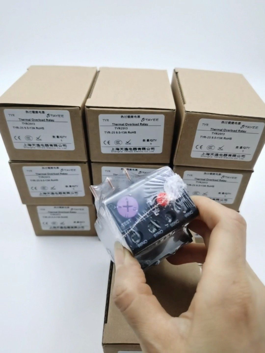 处理60余个TYR-25 TYR2513 9.0-13A全新