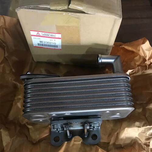 三一SY200C挖掘机EGR散热器60289254 ME230210 原厂4M50发动机