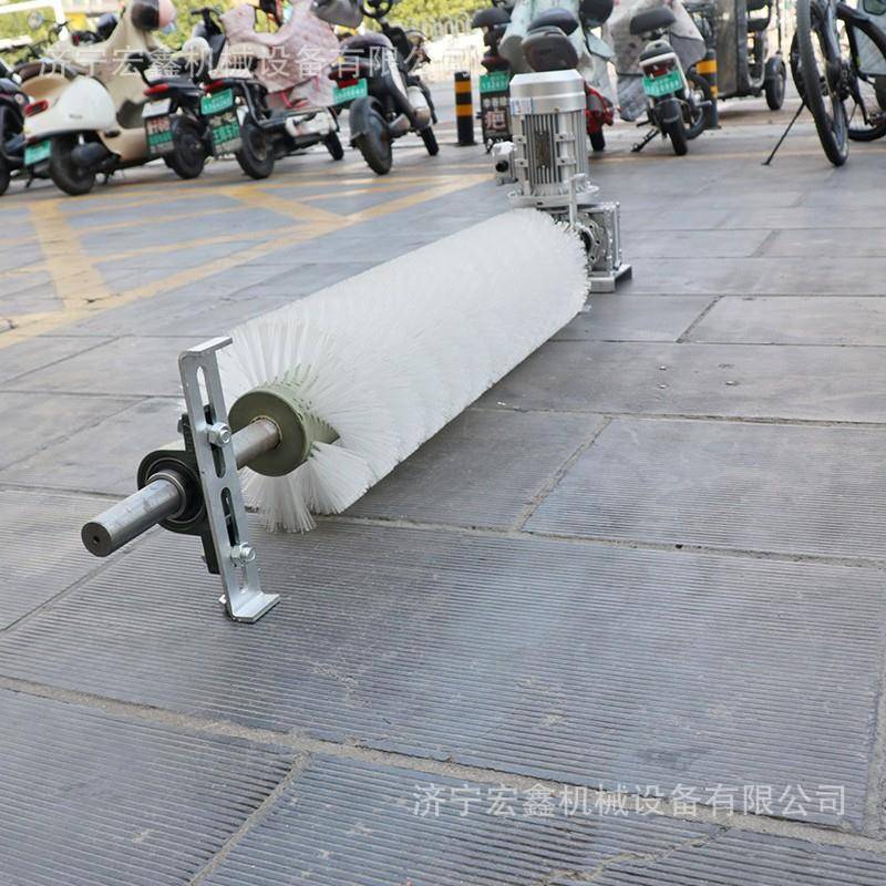 电动皮带机滚刷耐磨尼龙滚刷 不易磨损旋转式皮带机清扫器