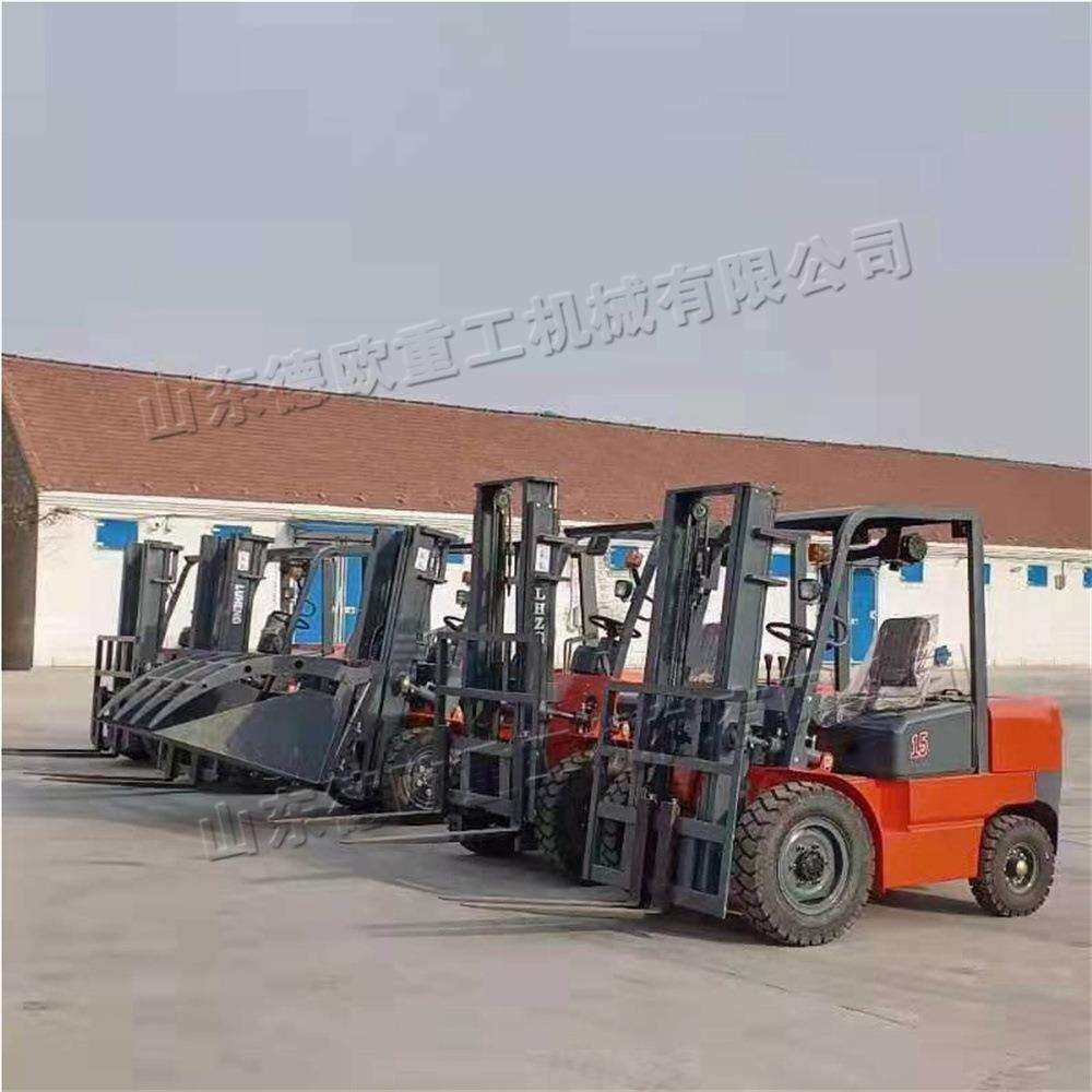 货物堆垛柴油装卸车 短途运输木箱堆高车 Fuel powered forklift