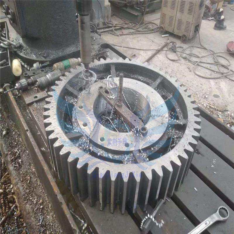 非标配制长单滚筒煤泥粪便烘干机大小齿轮带 工业回转窑耐磨托辊