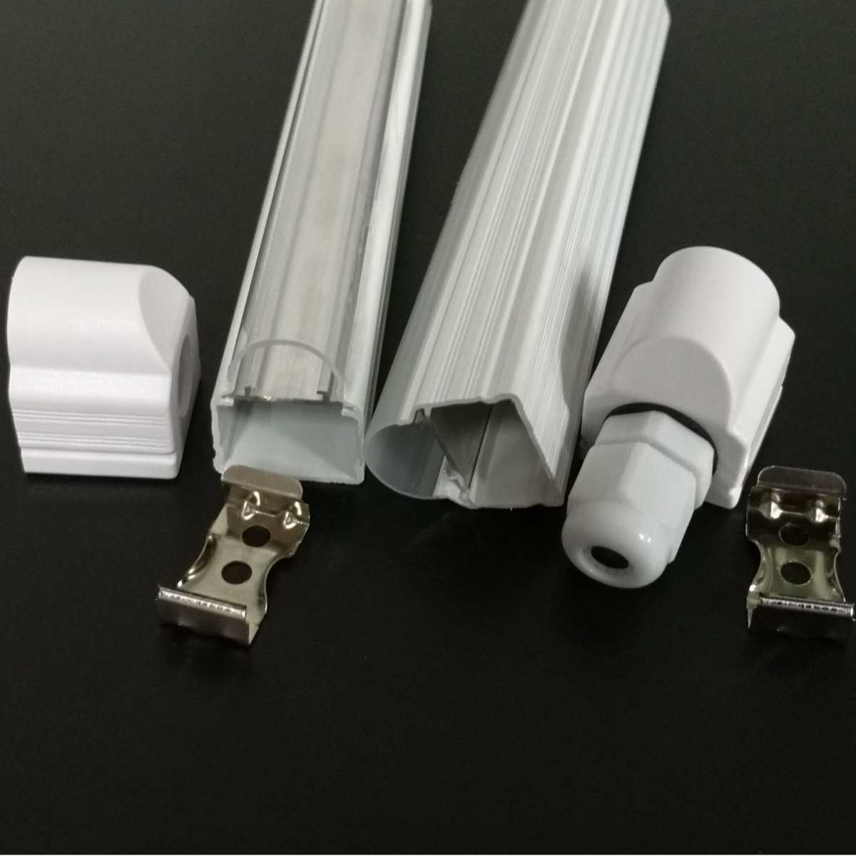 T5全塑一体化防水套件 10mm窄板设计 LED冰柜灯外壳 IP67防水