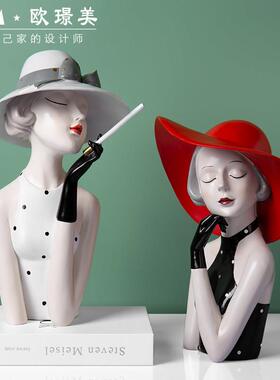 都市气质女郎创意摆件摩登少女简约轻奢客厅桌面玄关服装店装饰品