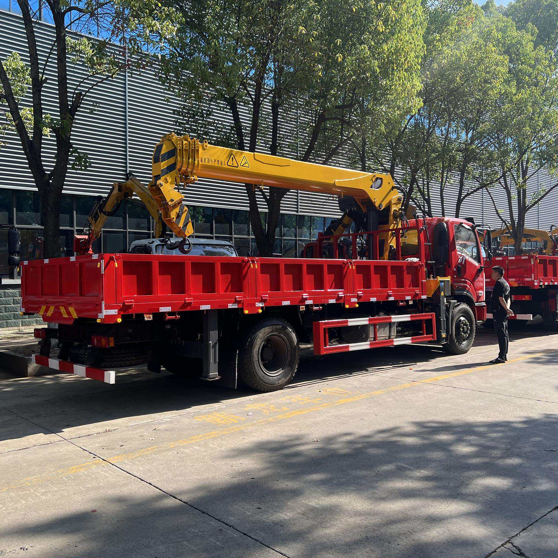 8吨直臂随车吊10吨伸缩吊臂卡车液压起重机U型臂单桥东风解放货车