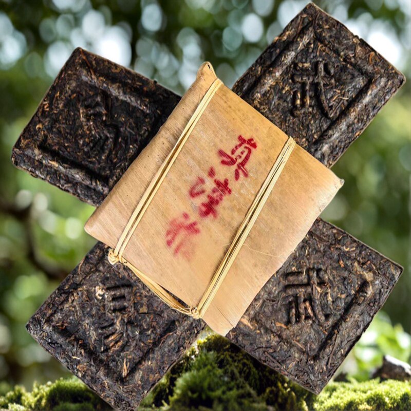90年代真纯雅号易武小方片300g一片 野放茶 普洱茶生茶老茶干仓
