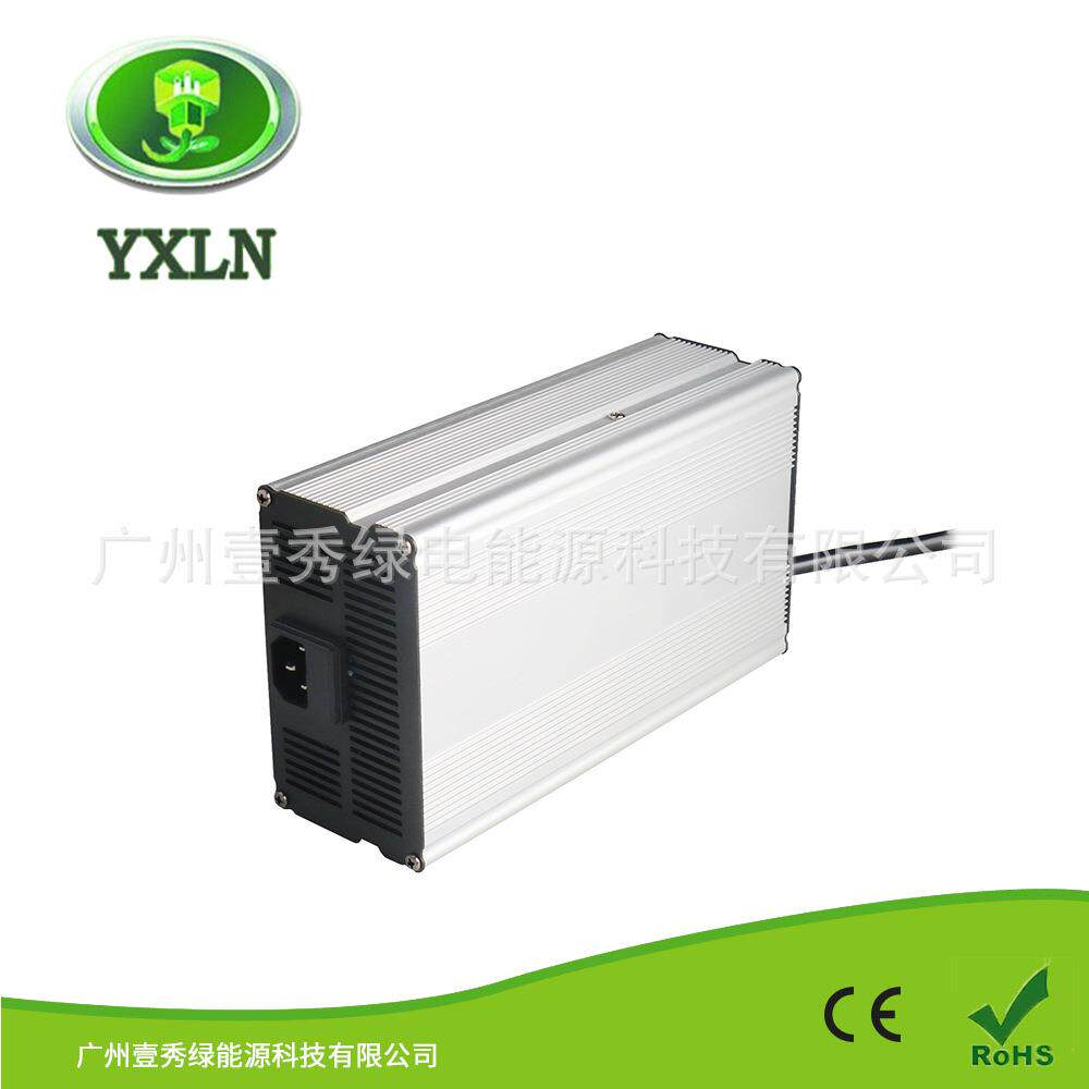 60V8A电池充电器 60V 40AH锂离子电池充电器适滑板车电动踏板车