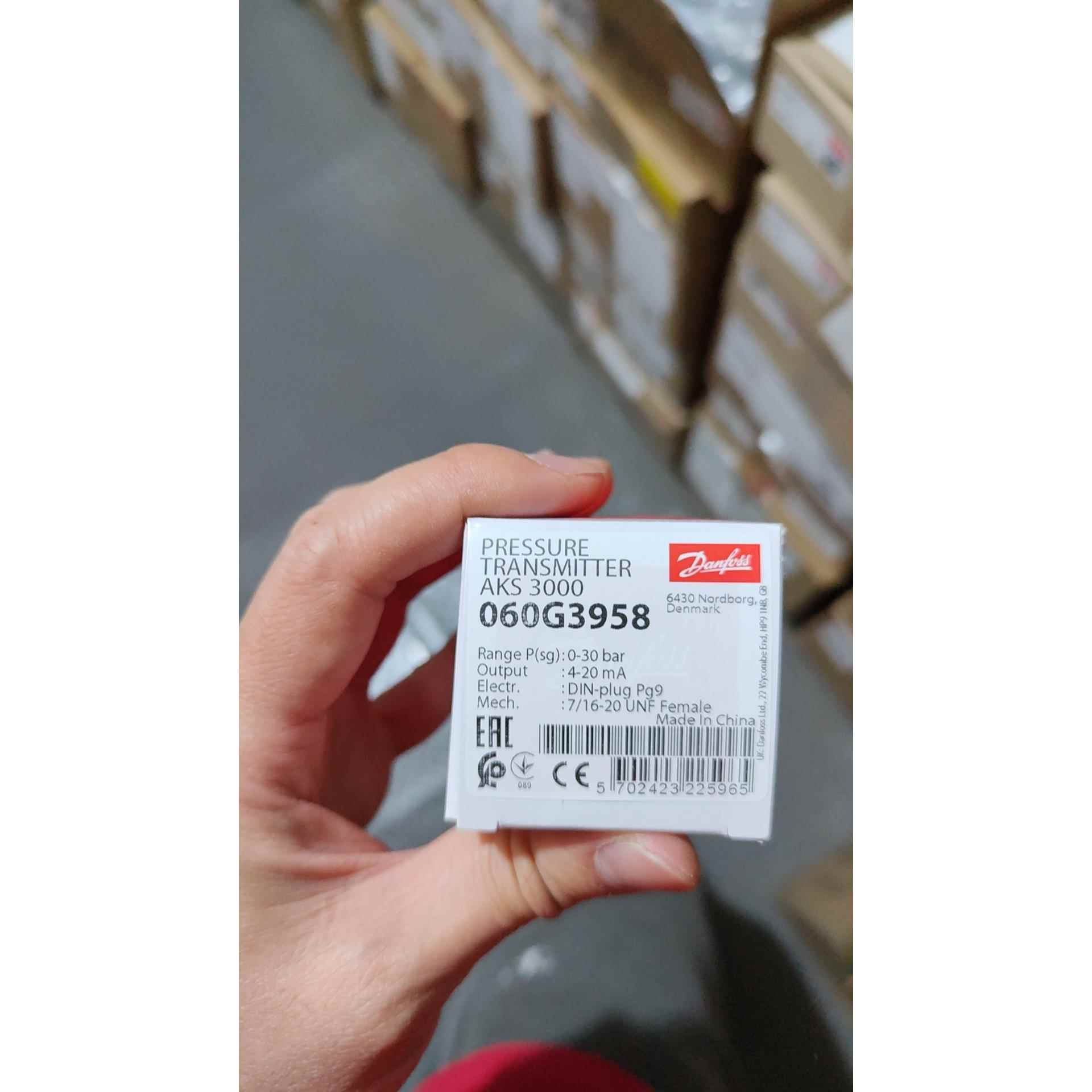 丹佛斯Aks 3000压力传感器060g3958模块控制器温度传感器