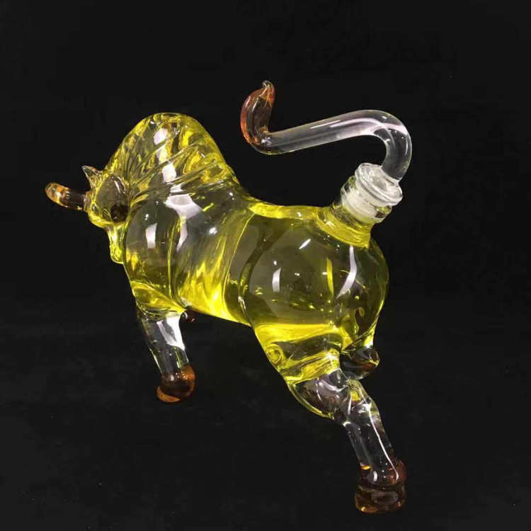 生肖牛酒瓶牛玻璃瓶泰山牛酒瓶大牛造型玻璃摆件牛酒瓶耕牛酒瓶