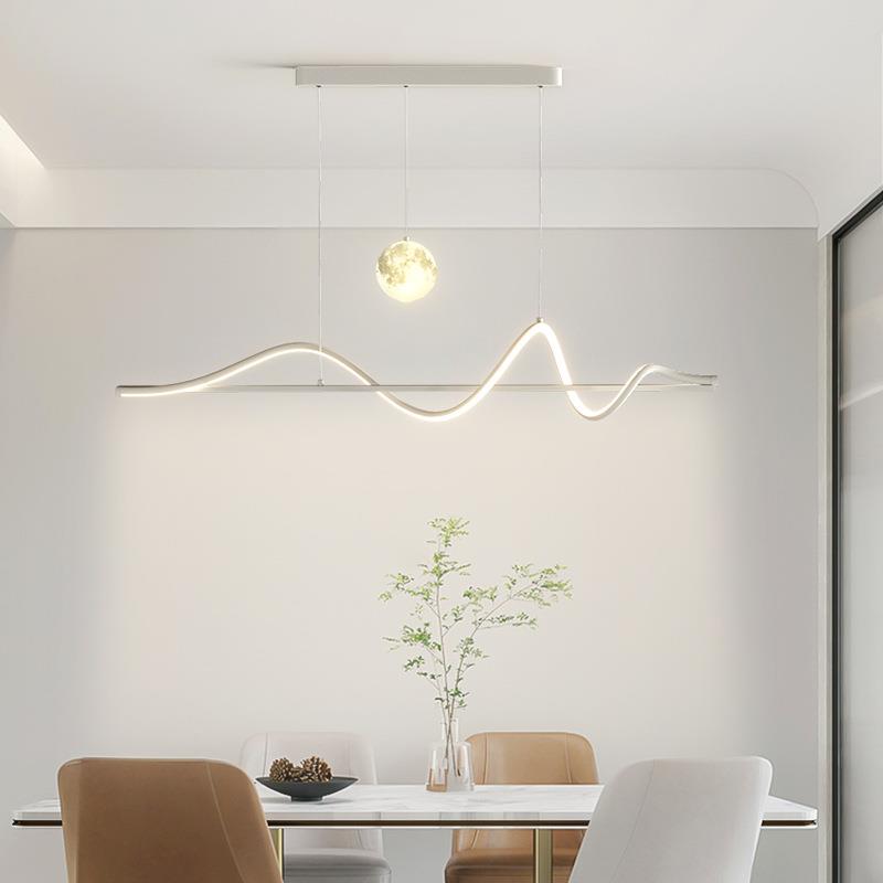 餐厅吊灯现代简约2023新款创意设计师长条吧台灯个性极简饭厅灯具