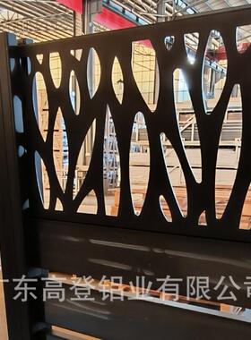 人群控制波纹铝合金电包层围栏铝板条栅栏柱用于水平木栅栏