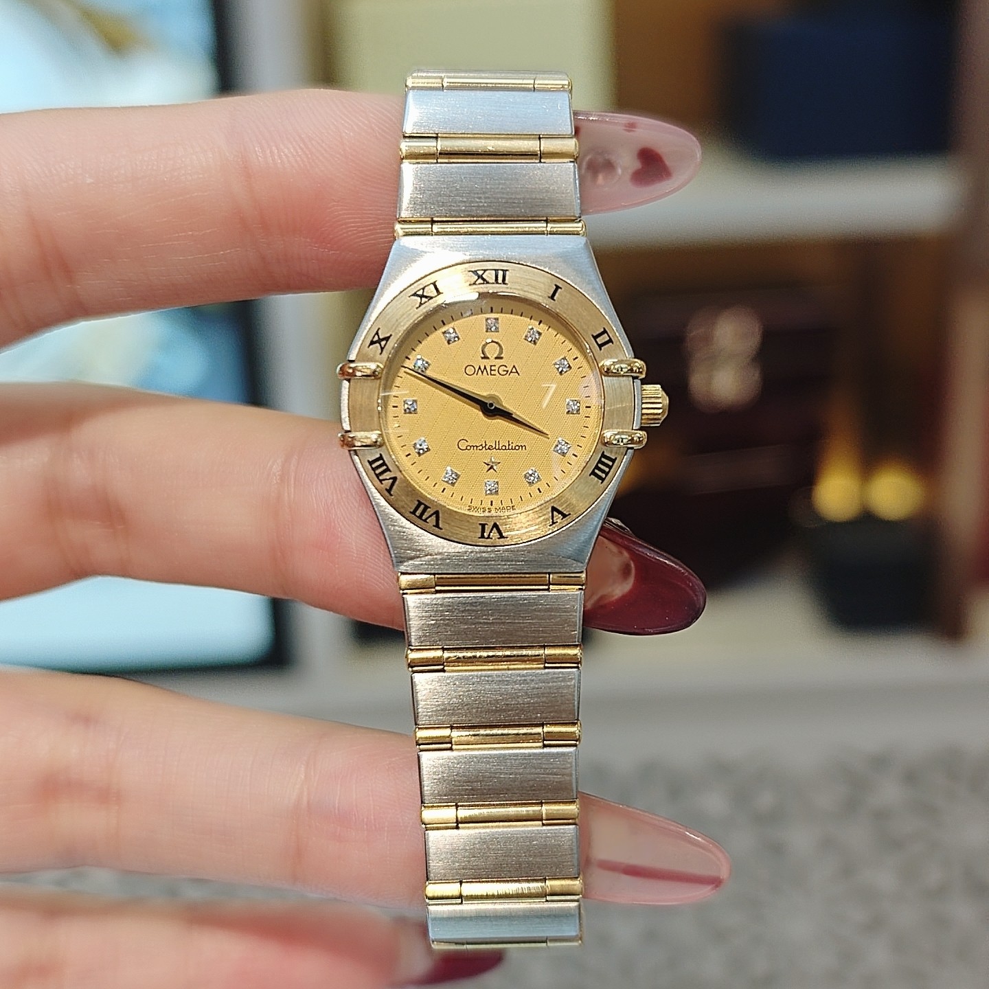 正品98新欧米茄星座系列精钢18K黄金石英钻石女表1262.15.00图片