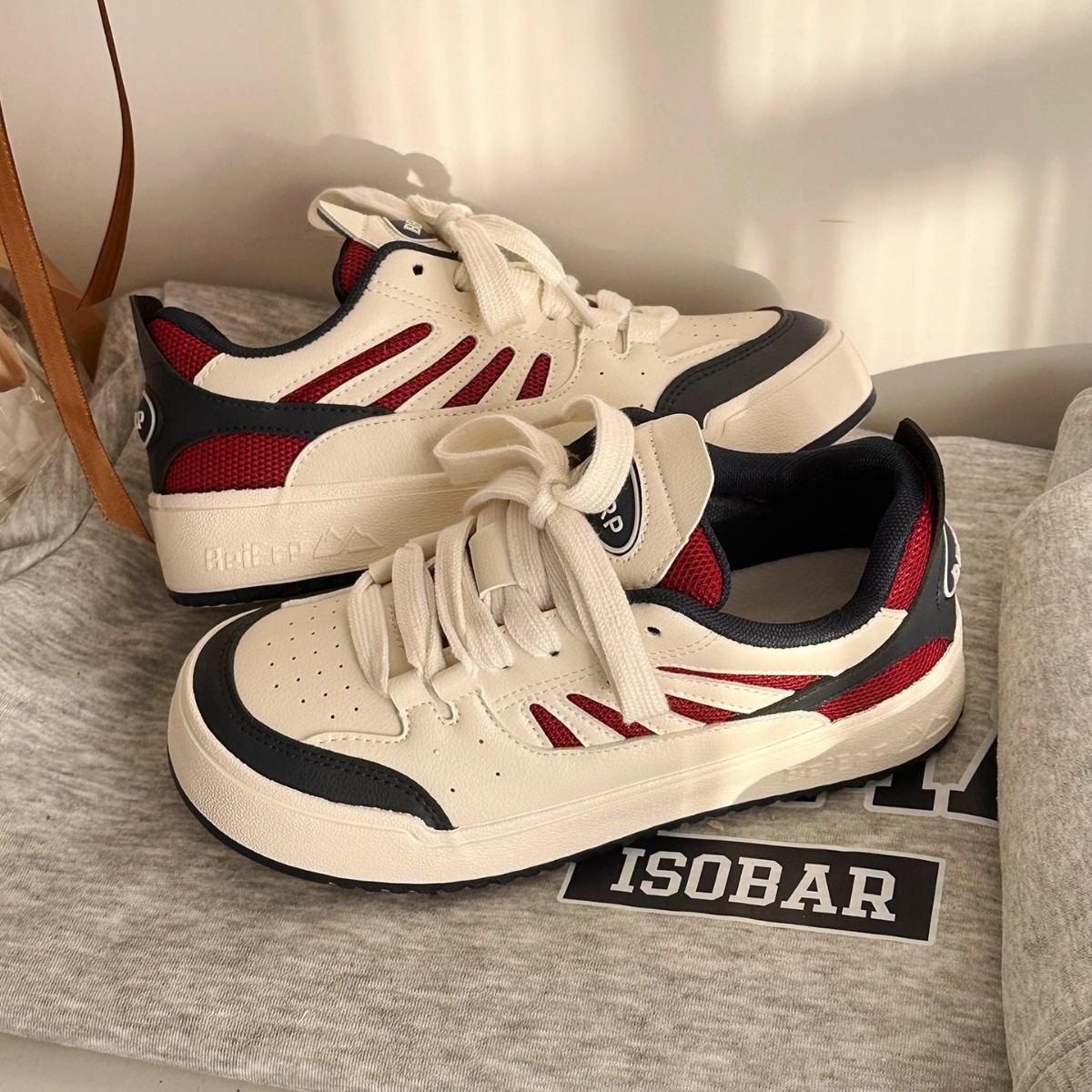 ins厂家新绿休闲百搭小白老爹鞋