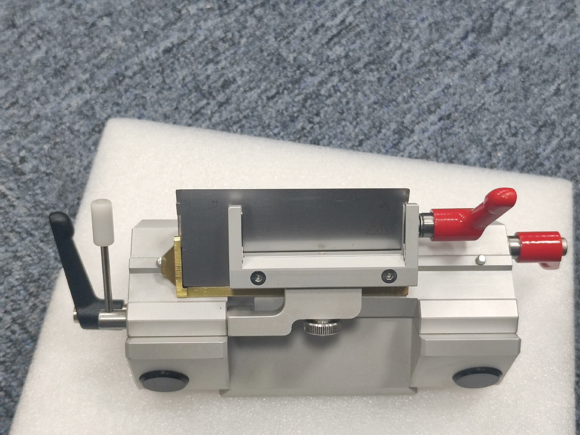 Thermo 赛默飞世尔，徕卡 冰冻切片机 刀架。分别只有一