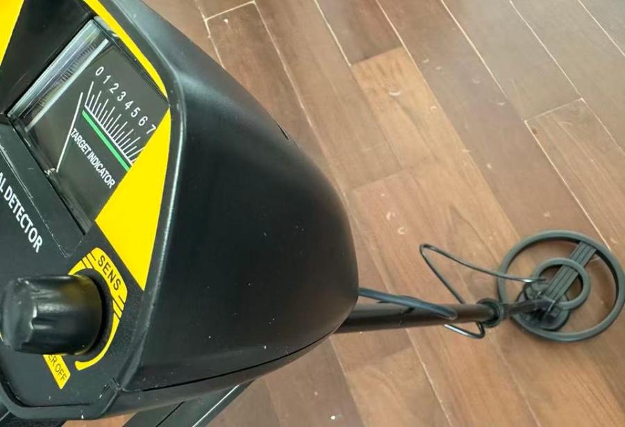 11月11日无锡【F955】单位库存清理处置已拆封高精度金属探测仪设备一台（外贸版，正常使用）网络拍卖公告