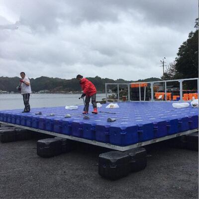 一体式吹塑塑料浮筒 水上浮台栈道搭建浮箱 游艇停靠码头浮筒