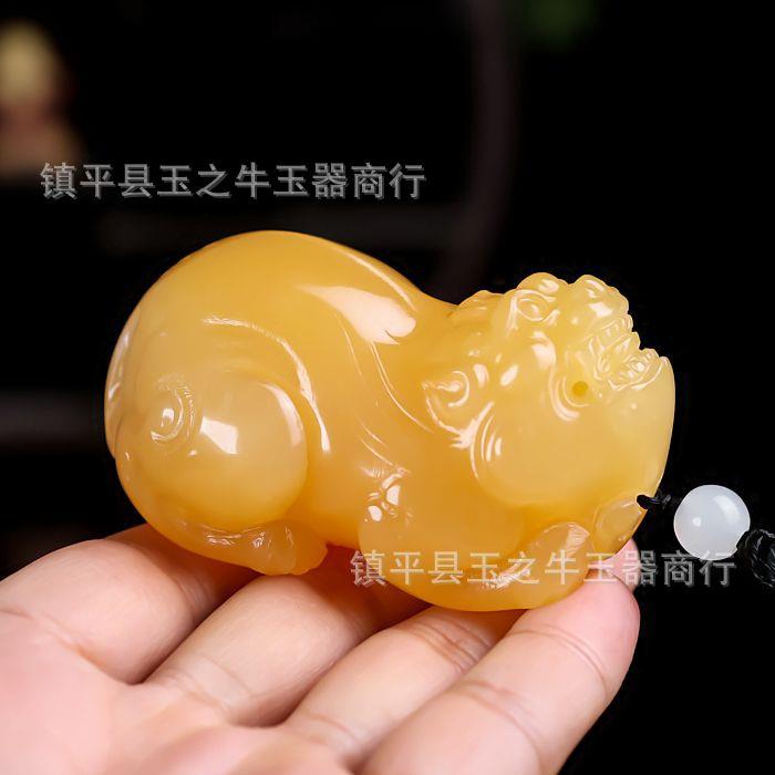 天然黄玉貔貅手把件招财手玩件米黄玉精品男士手玩件挂饰品