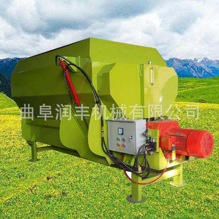 草捆粉碎牛羊搅拌机 tmr立式青草混料机 省力双轴牛羊搅拌机厂家