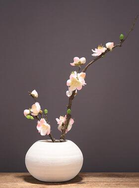 高档中国白色素烧陶瓷花瓶套风装简单梅花干花插器客厅梅花新花装