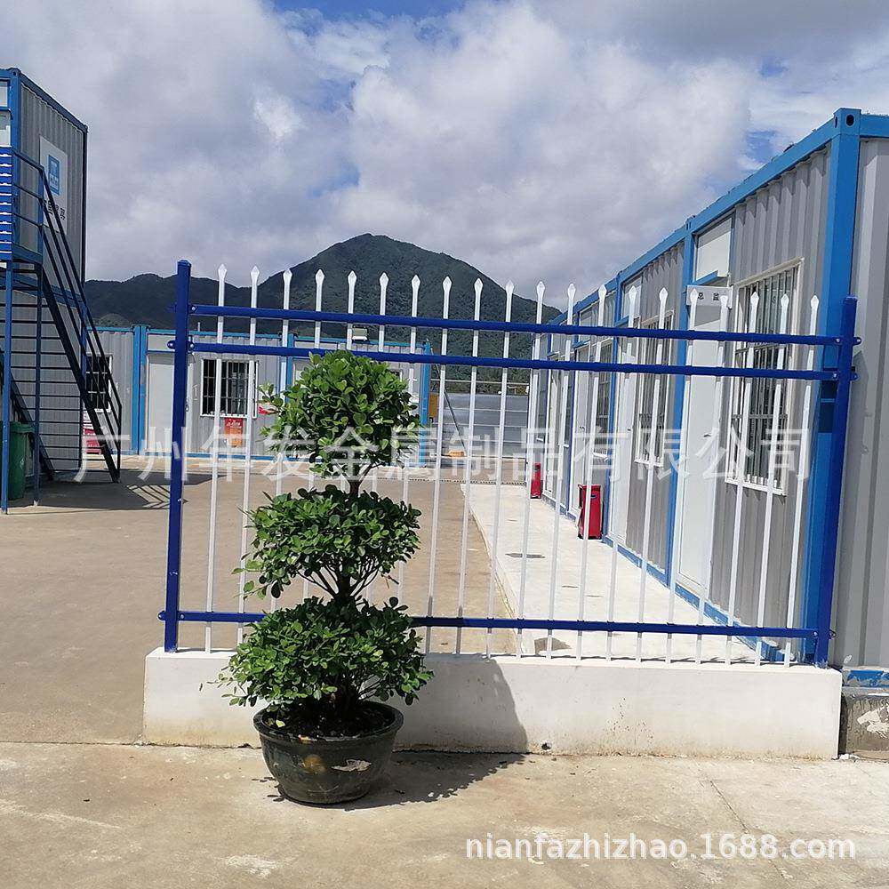 厂区学校家用围栏现货蓝白锌钢护栏厂房围栏室外隔离防护栏栅
